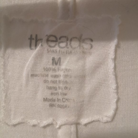 3/$20 Threads lightweight short sleeve top - Picture 3 of 5